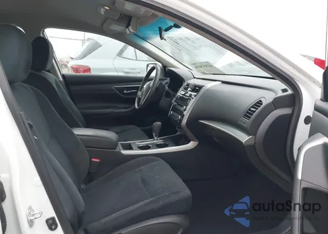 2015 Nissan Altima 2.5 S z USA, uszkodzony, nr VIN 1N4AL3AP7FC478888